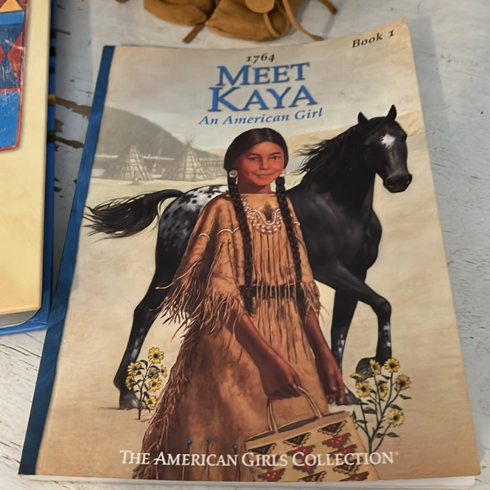 American Girl Kaya Native American doll & extras - Picture 4 of 8